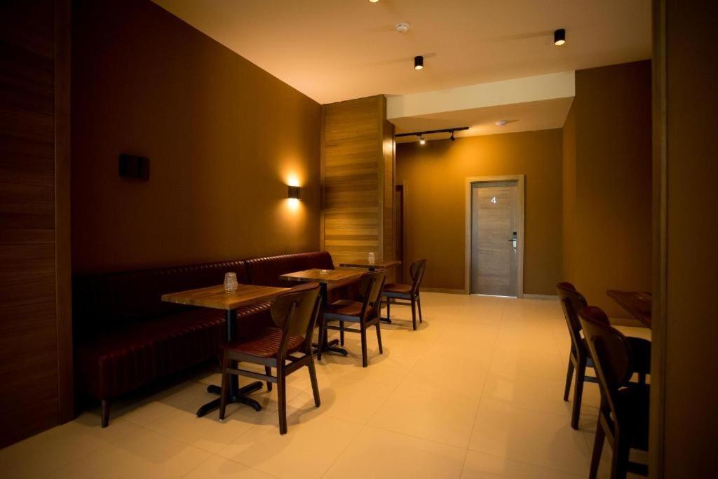Sky Hotel Shkodra Exterior foto